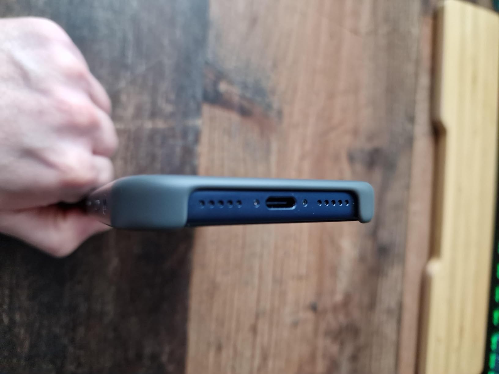Beats iPhone 17 Kickstand Case MagSafe Hülle Felsblau Ständer