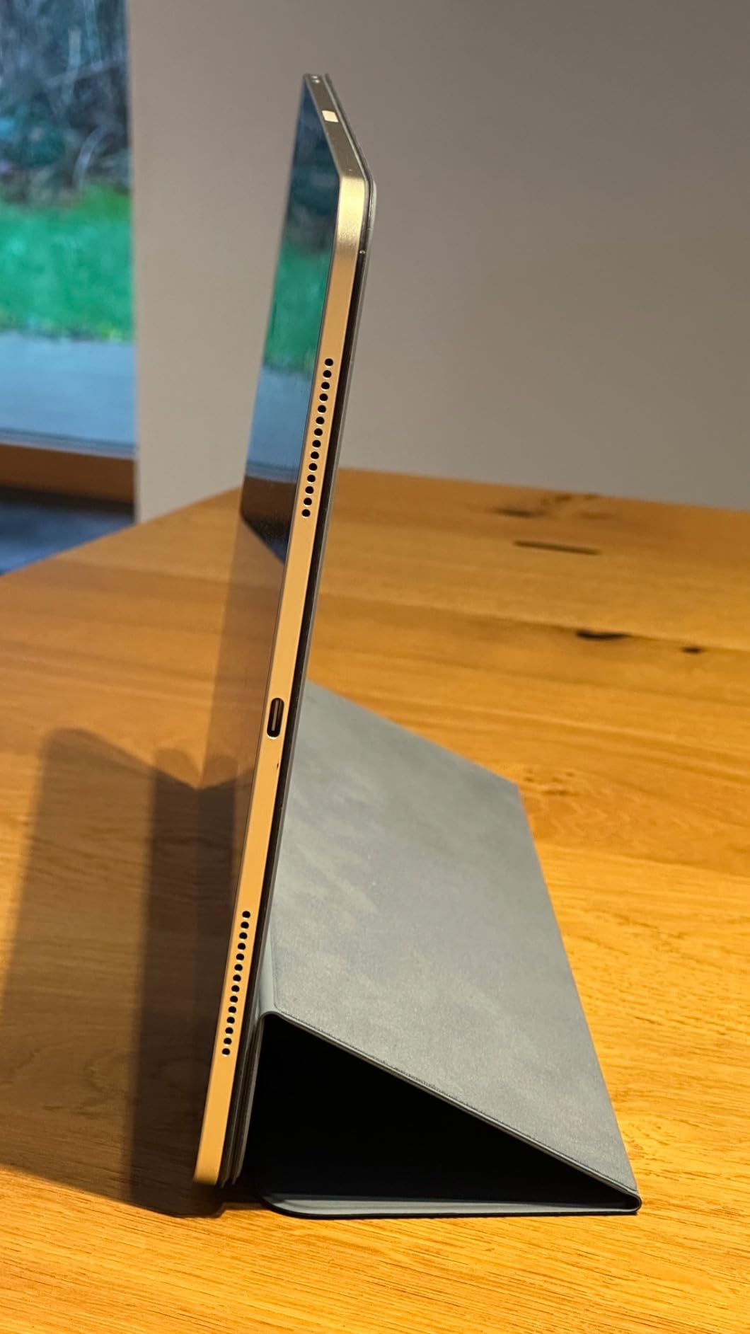 Apple Smart Folio 13" iPad Pro M4 Hülle Weiß magnetisch