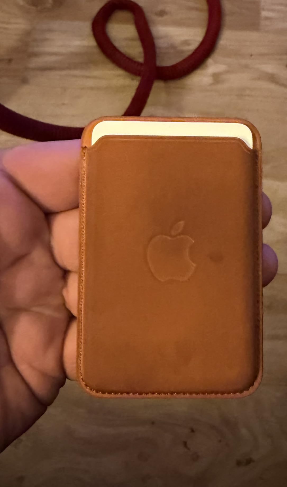 Apple iPhone Wallet Kartenetui MagSafe Brombeere