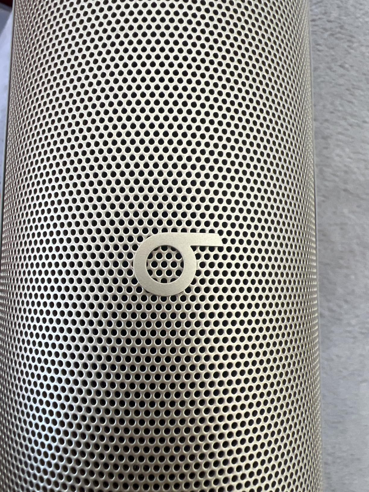 Beats Pill Bluetooth Lautsprecher Champagner 24h IP67