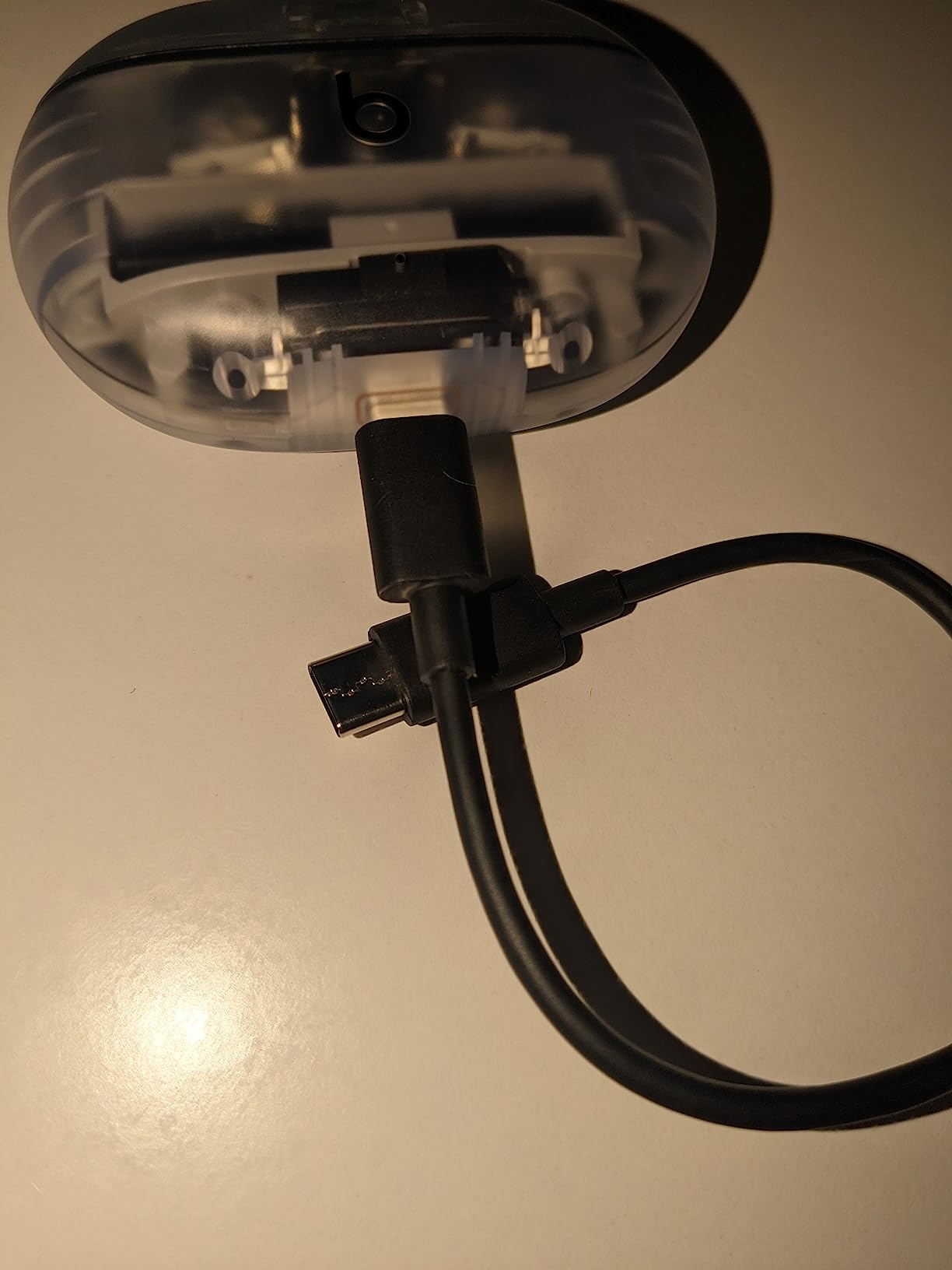 Beats Studio Buds + Kopfhörer Cremeweiß ANC