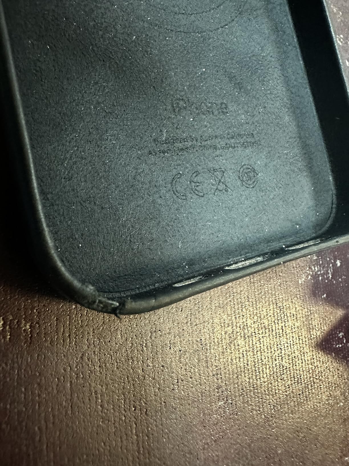 Apple iPhone 14 Pro Leder Hülle MagSafe Umbra