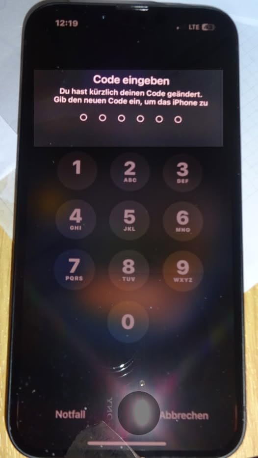 Apple iPhone 16e Smartphone 128 GB Schwarz A18 48 MP