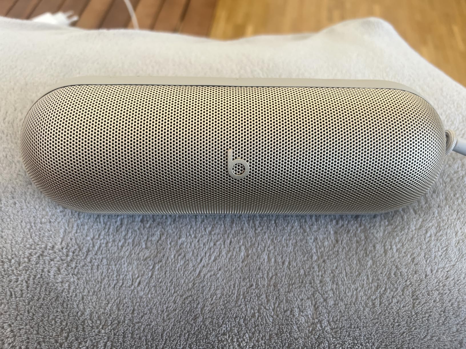 Beats Pill Bluetooth Lautsprecher Champagner 24h IP67