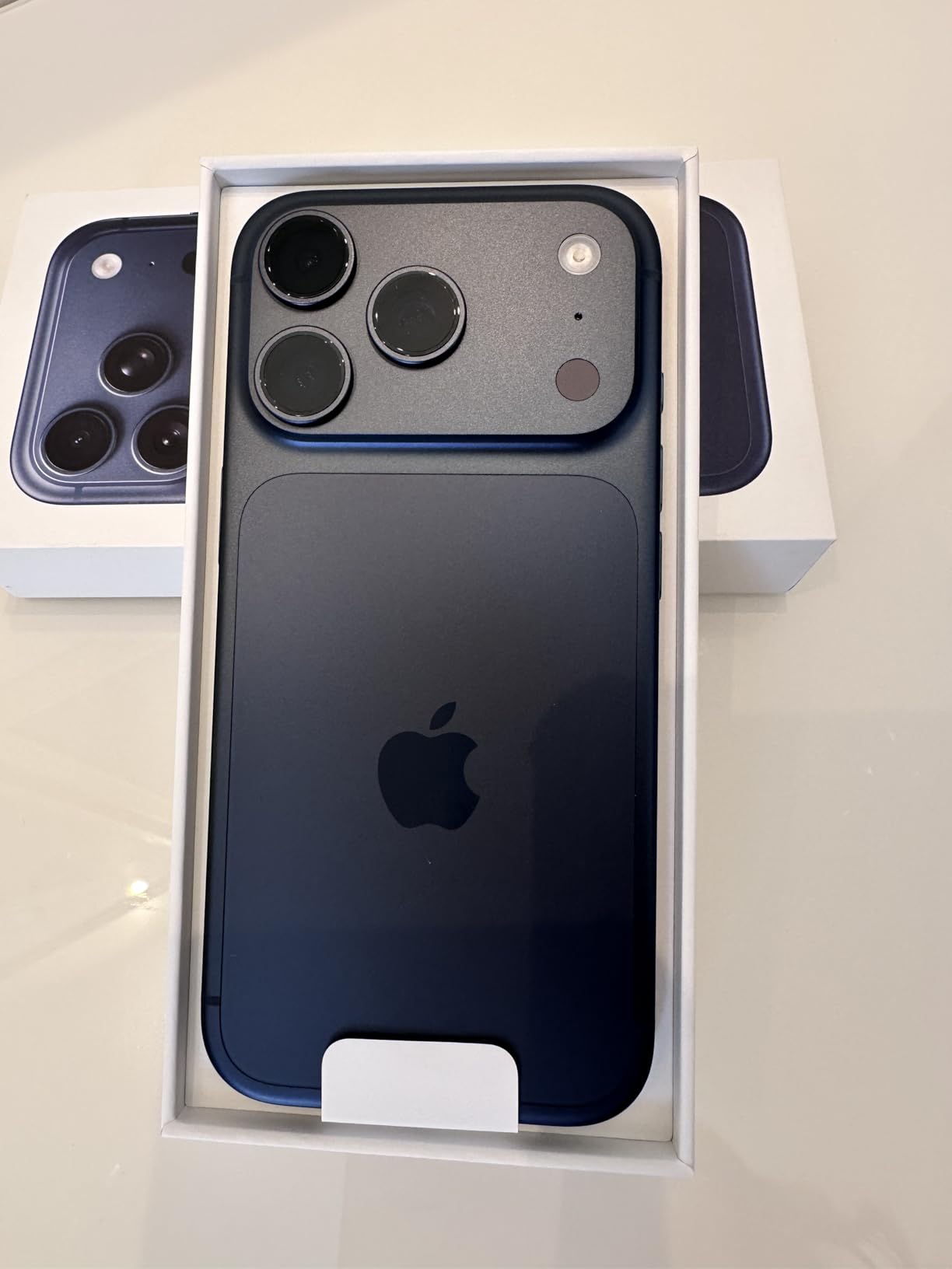 Apple iPhone 17 Pro Smartphone 1TB Cosmic Orange 6,3"