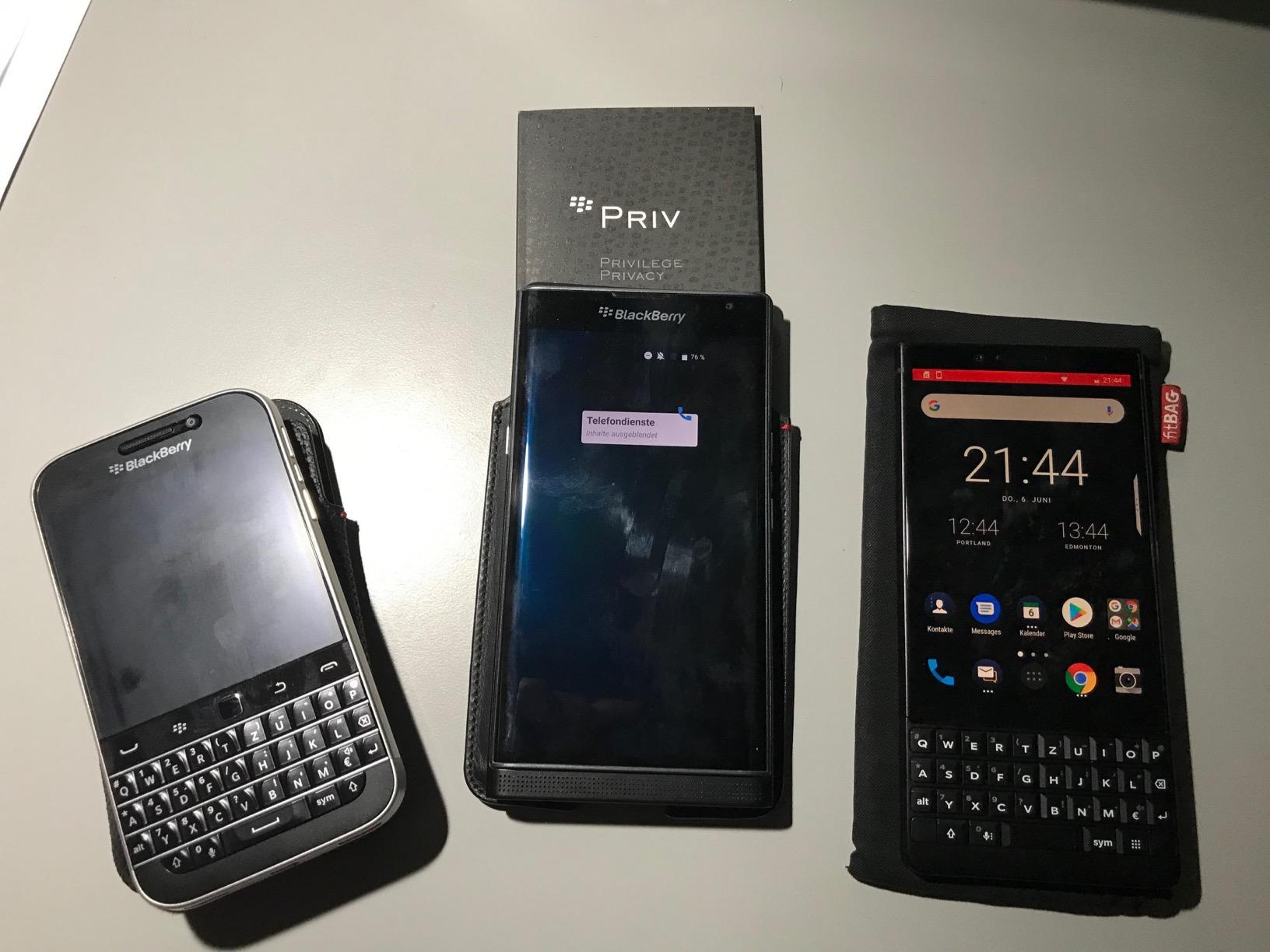 BlackBerry Key2 64GB Smartphone Silber QWERTZ Tastatur