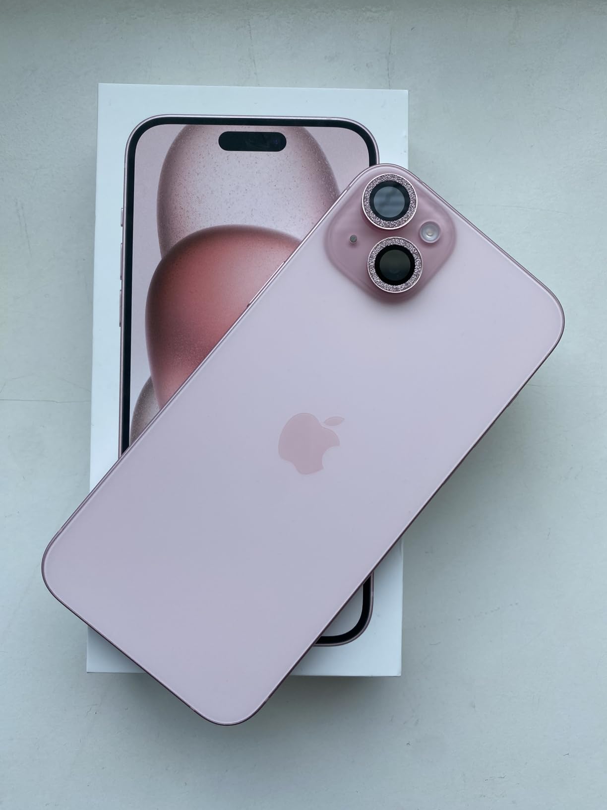 Apple iPhone 15 Plus 128GB Smartphone Schwarz 6,7 Zoll