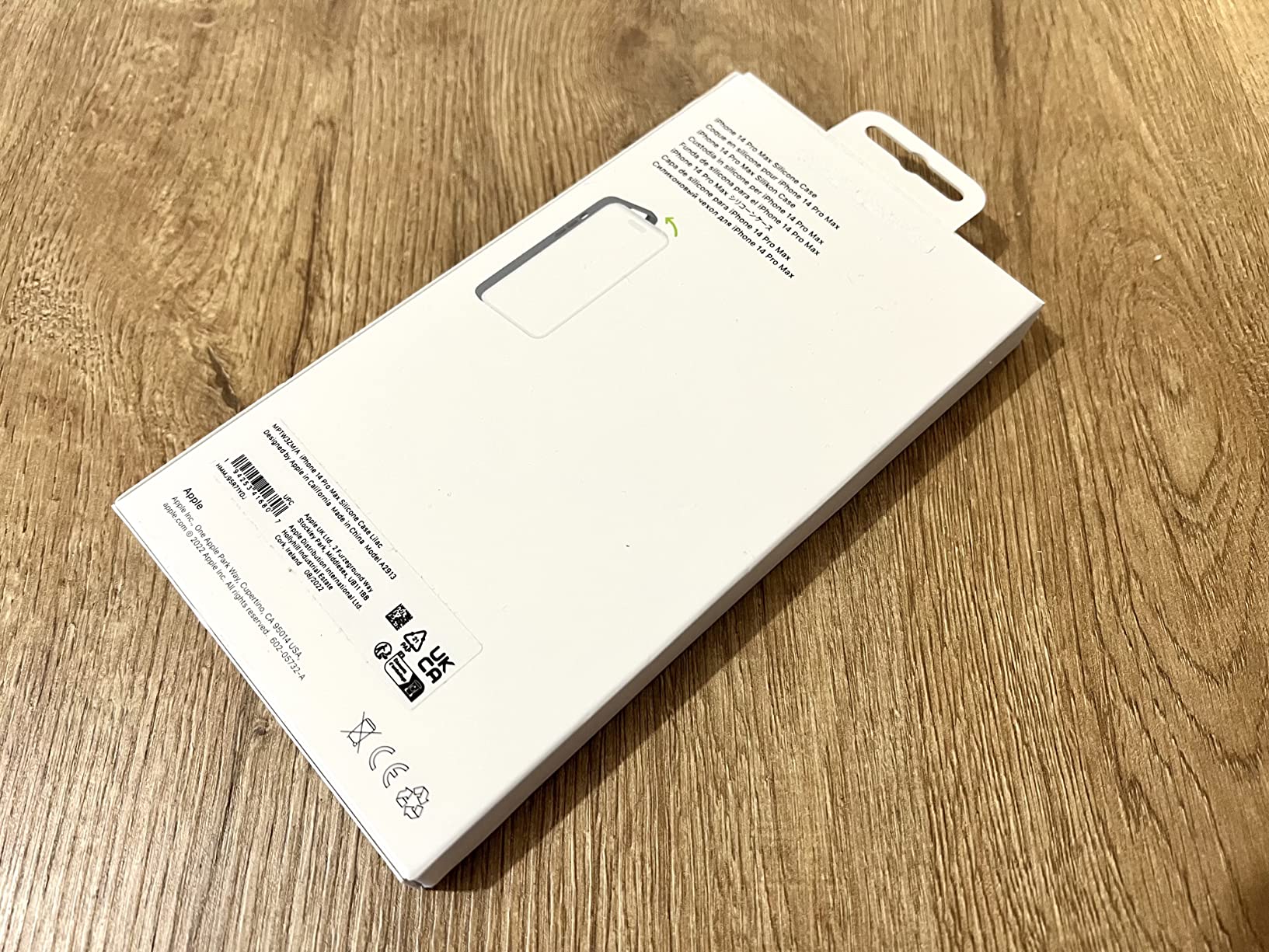 Apple iPhone 14 Pro Max Silikon Hülle mit MagSafe Himmel