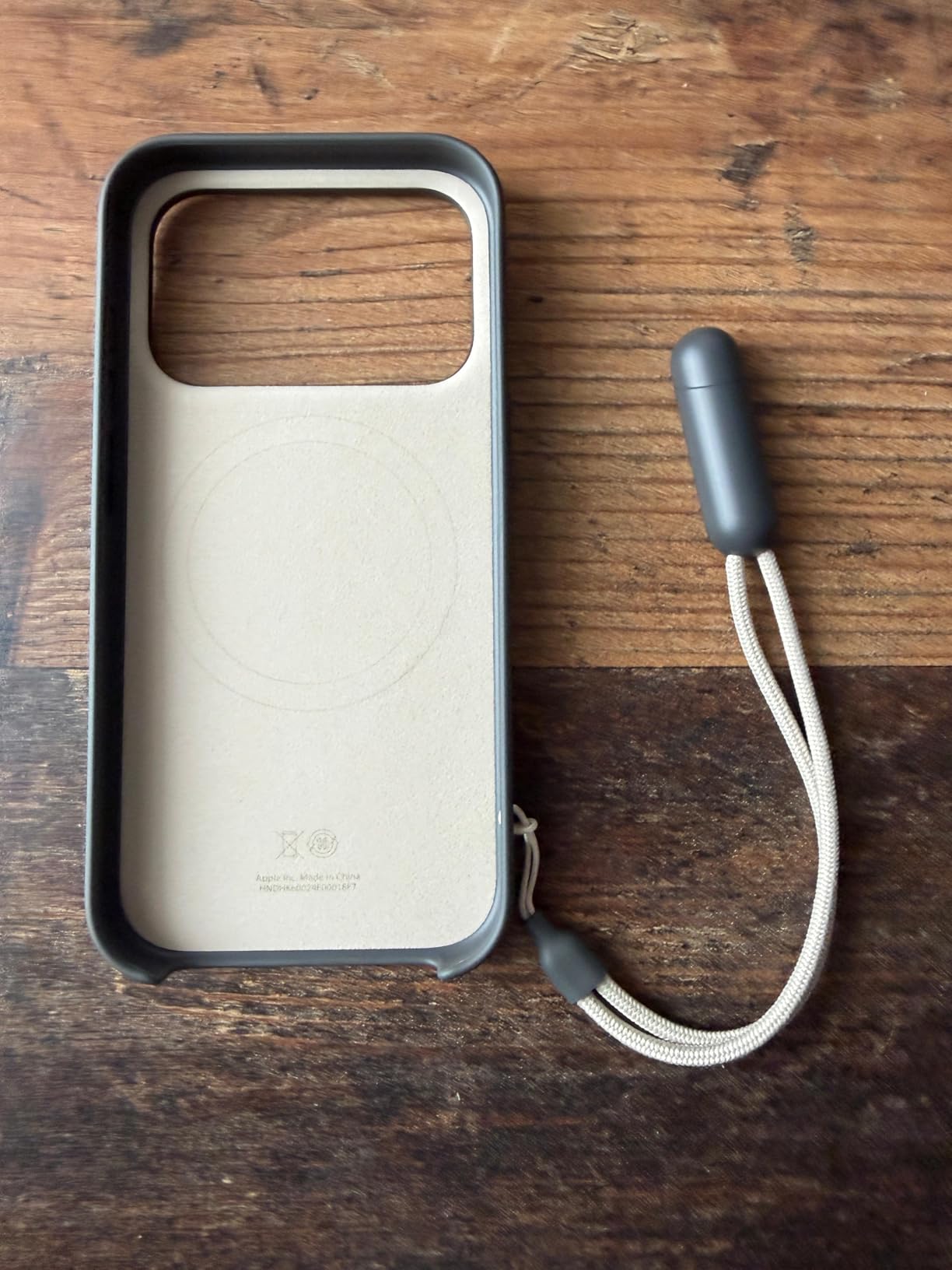Beats iPhone 17 Kickstand Case MagSafe Hülle Felsblau Ständer