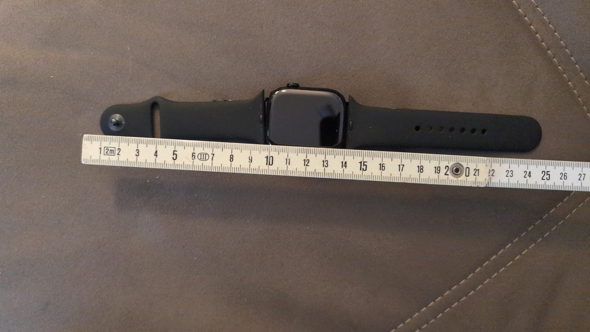 Apple Watch Series 11 GPS 42 mm Diamantschwarz S/M