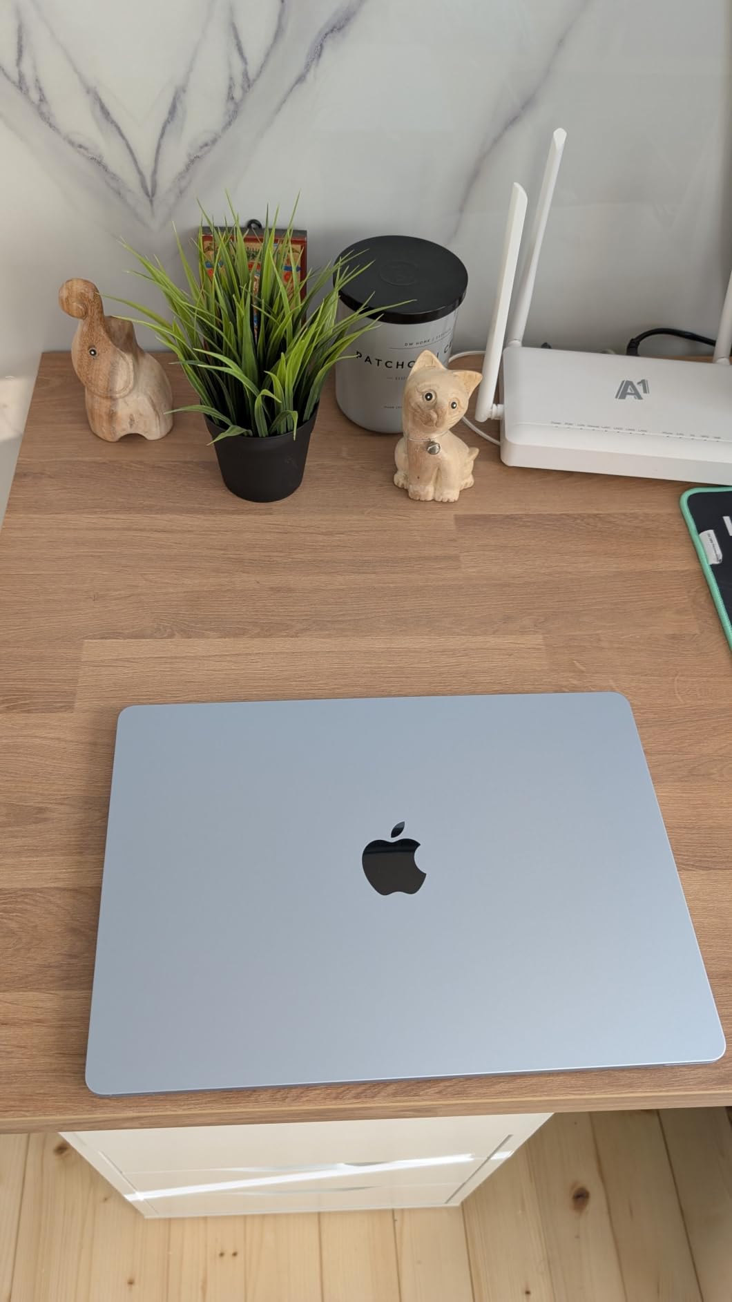Apple MacBook Air 15 M4 16GB 256GB Laptop Himmelblau