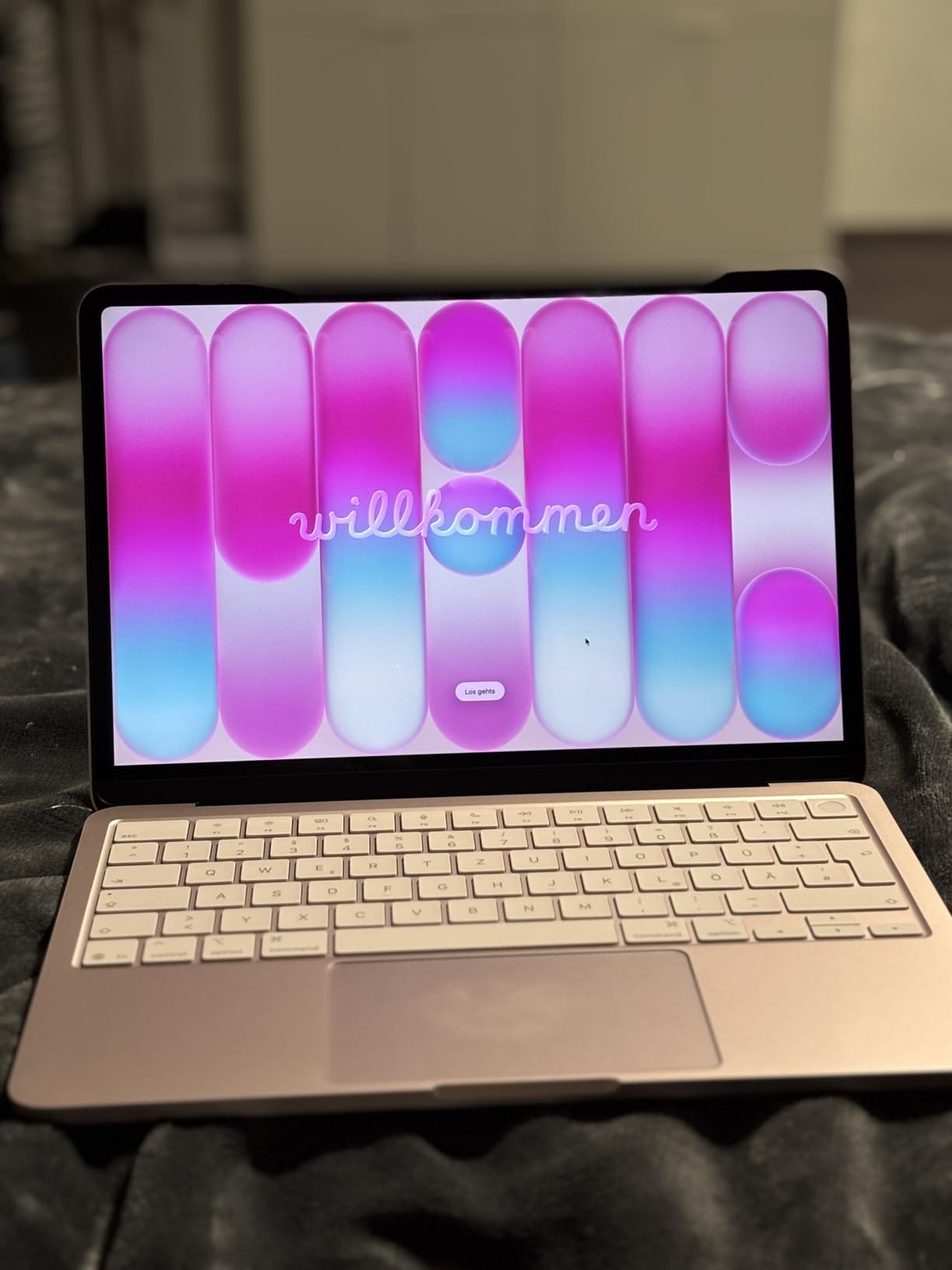 Apple MacBook Neo 13" Laptop A18 Pro 512GB Rosa Touch ID