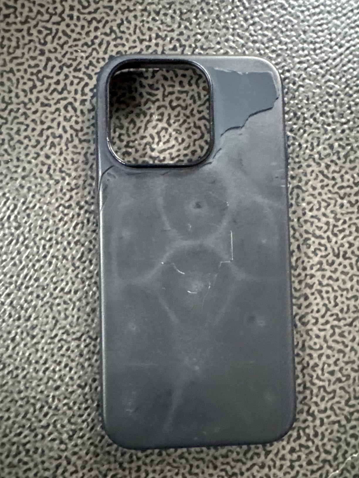 Apple iPhone 15 Pro Silikon Case MagSafe Tonbraun Hülle