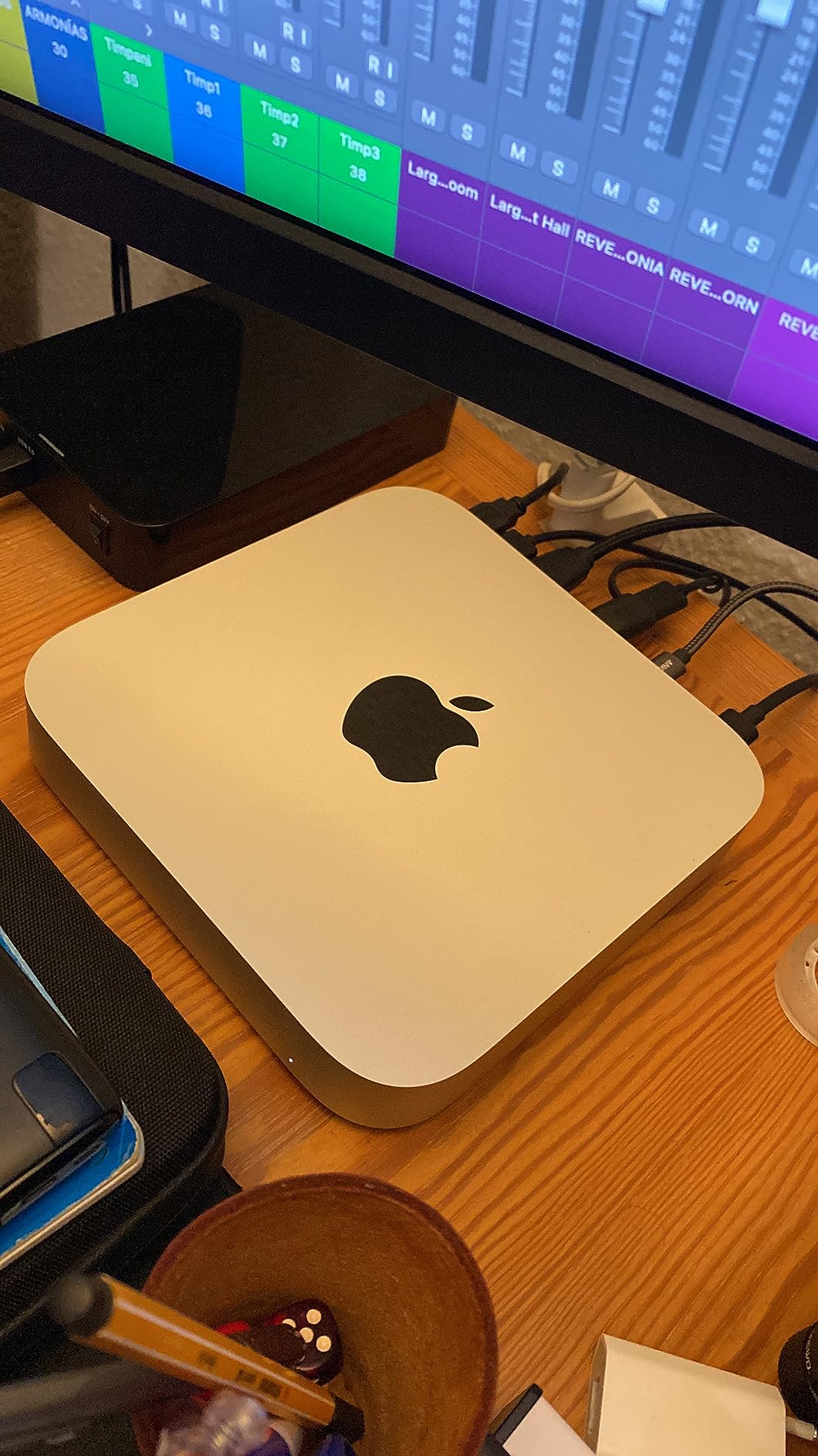 Apple Mac mini Desktop M2 Pro 16GB 512GB Gigabit Ethernet