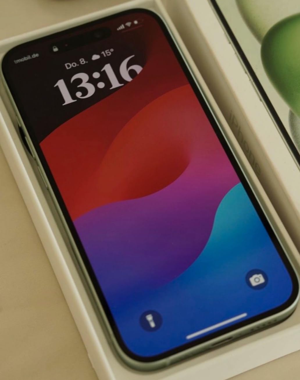 Apple iPhone 15 Smartphone blau 256GB 48MP