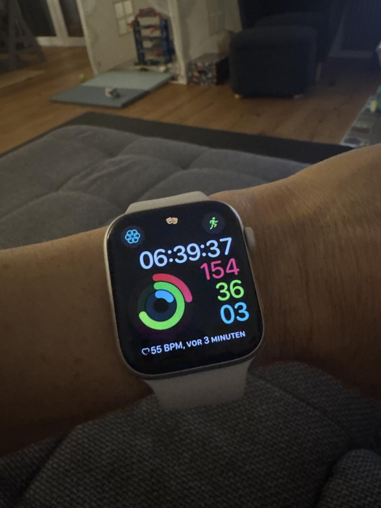 Apple Watch SE 3 GPS 44mm Smartwatch Mitternacht S/M