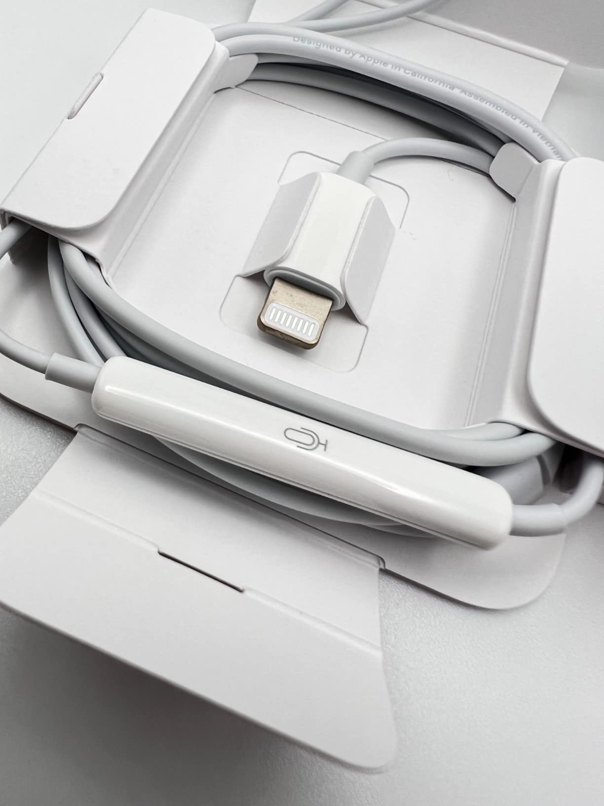 Apple EarPods Kopfhörer Lightning Weiß kabelgebunden