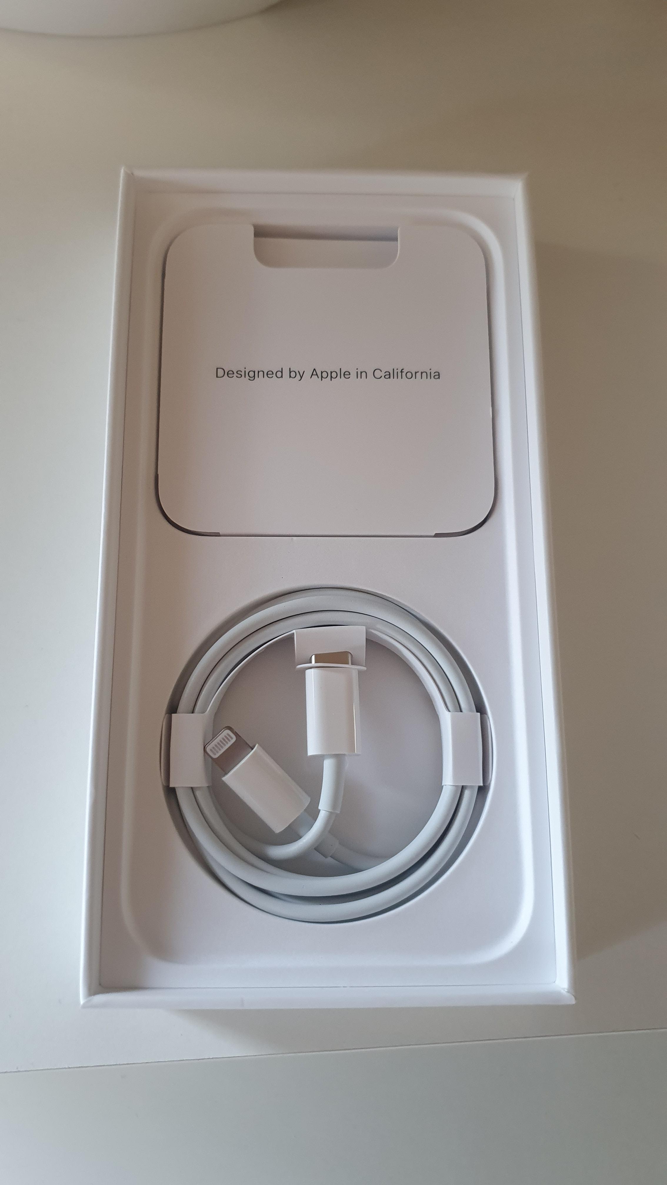Apple iPhone 12 128 GB Smartphone Weiß 5G OLED