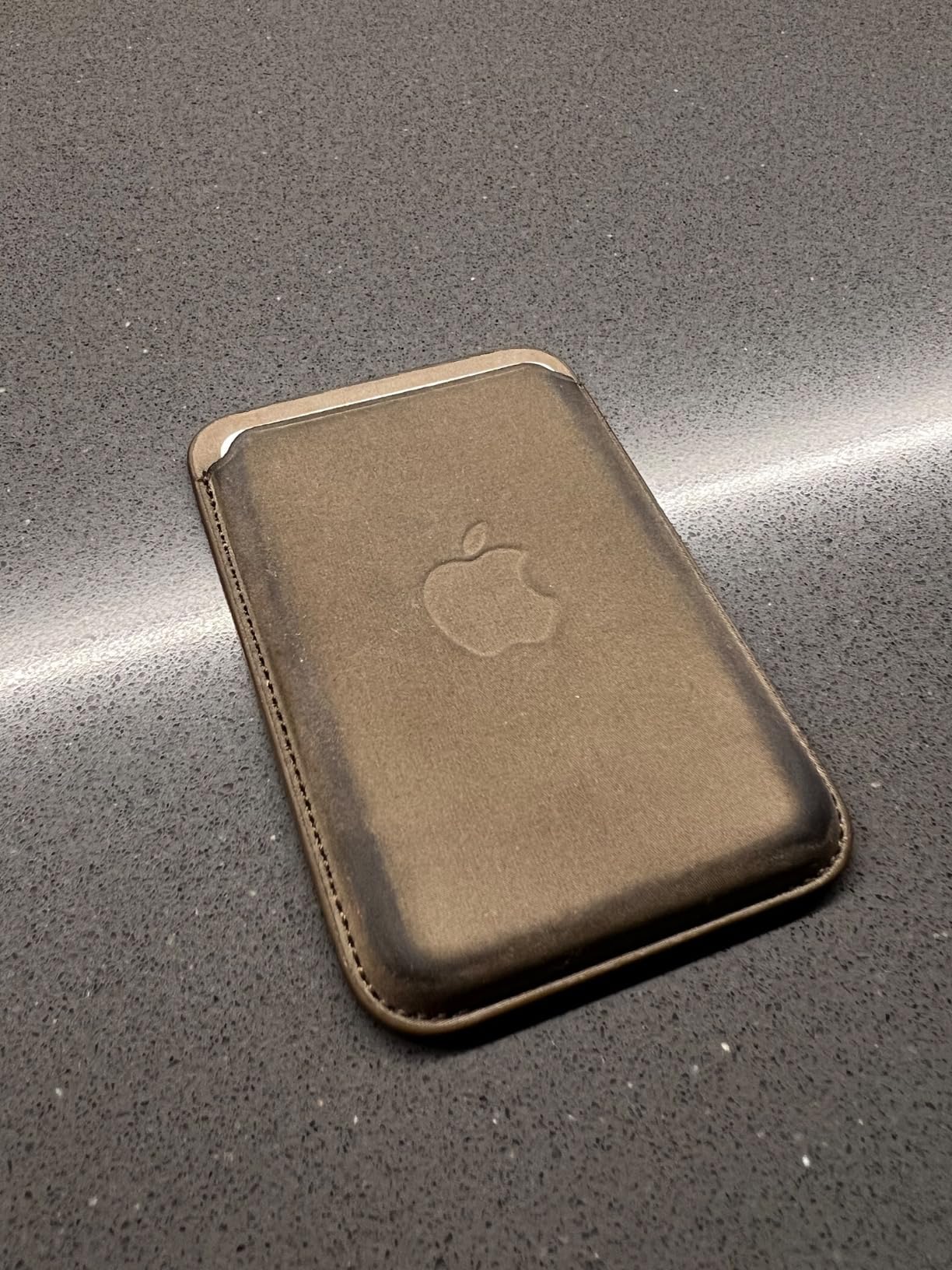 Apple iPhone Feingewebe Wallet MagSafe Schwarz Kartenetui