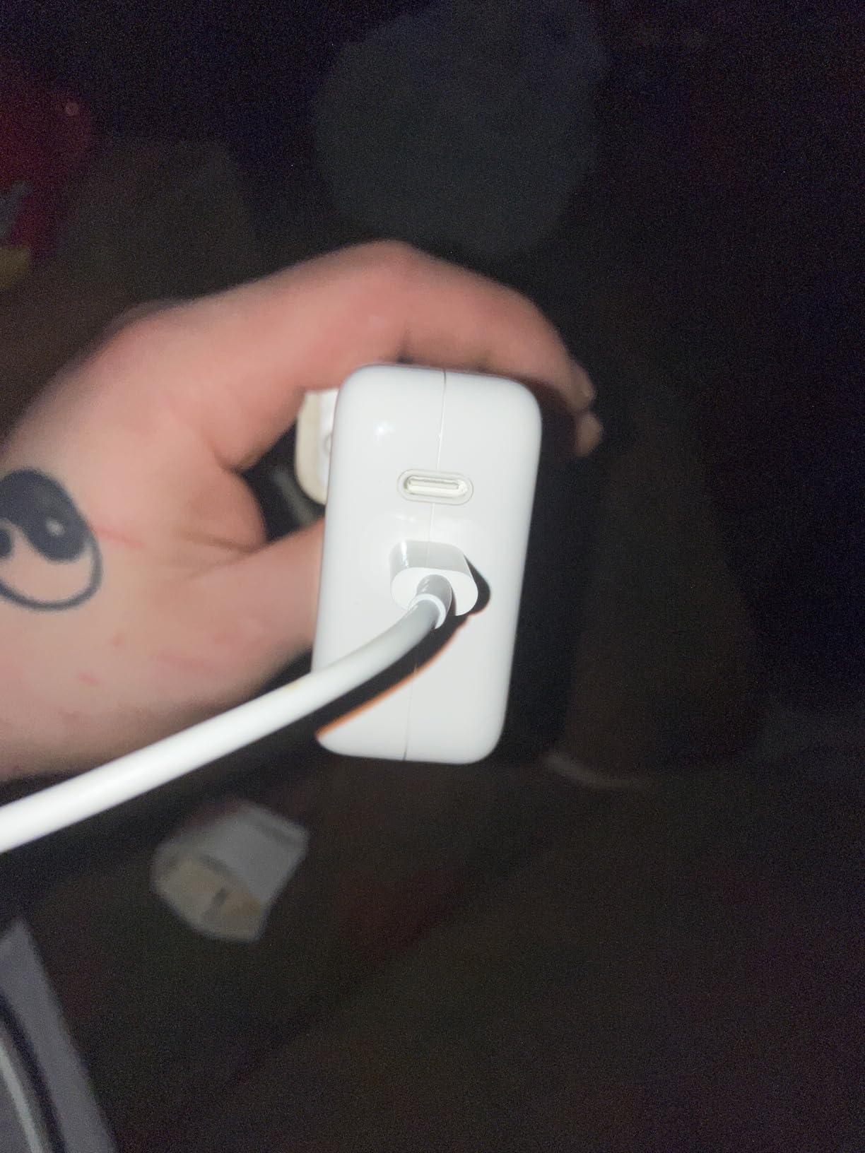 Apple 35W Dual USB-C Port Power Adapter Ladegerät 35W