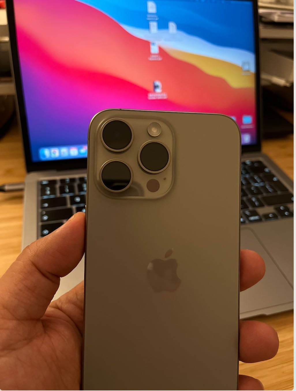 Apple iPhone 15 Pro Max Smartphone 512 GB Titan Weiß