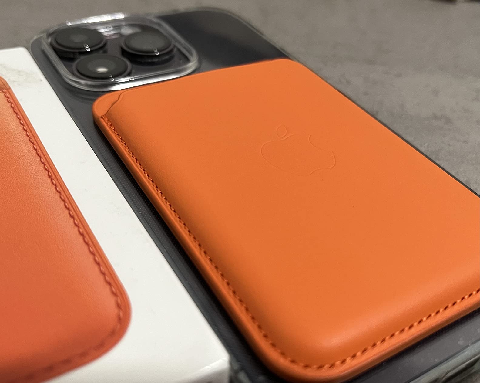 Apple iPhone Leder Wallet Kartenetui Waldgrün MagSafe 3 Karten