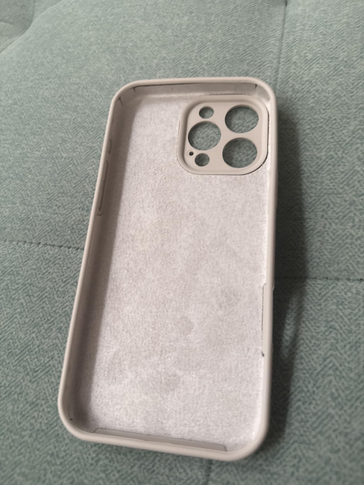 Beats iPhone 16 Hülle MagSafe Case Samtschwarz