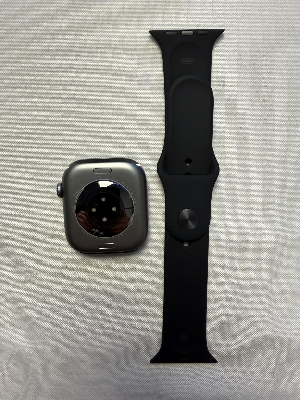 Apple Watch Series 11 GPS 46mm Smartwatch Silber Nebelviolett