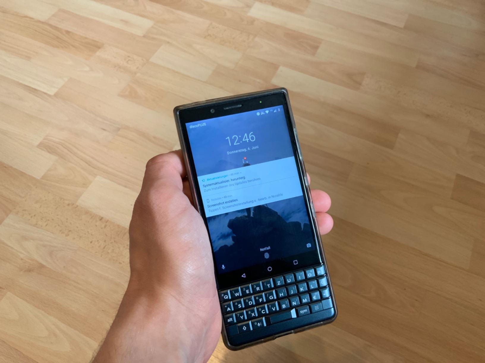 BlackBerry KEY2 LE Smartphone 64GB Dual-SIM Blau Tastatur