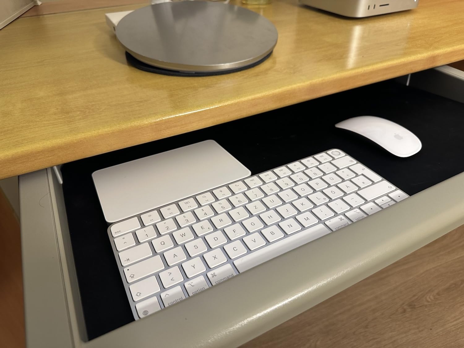 Apple Magic Trackpad Bluetooth Touchpad Schwarz USB-C