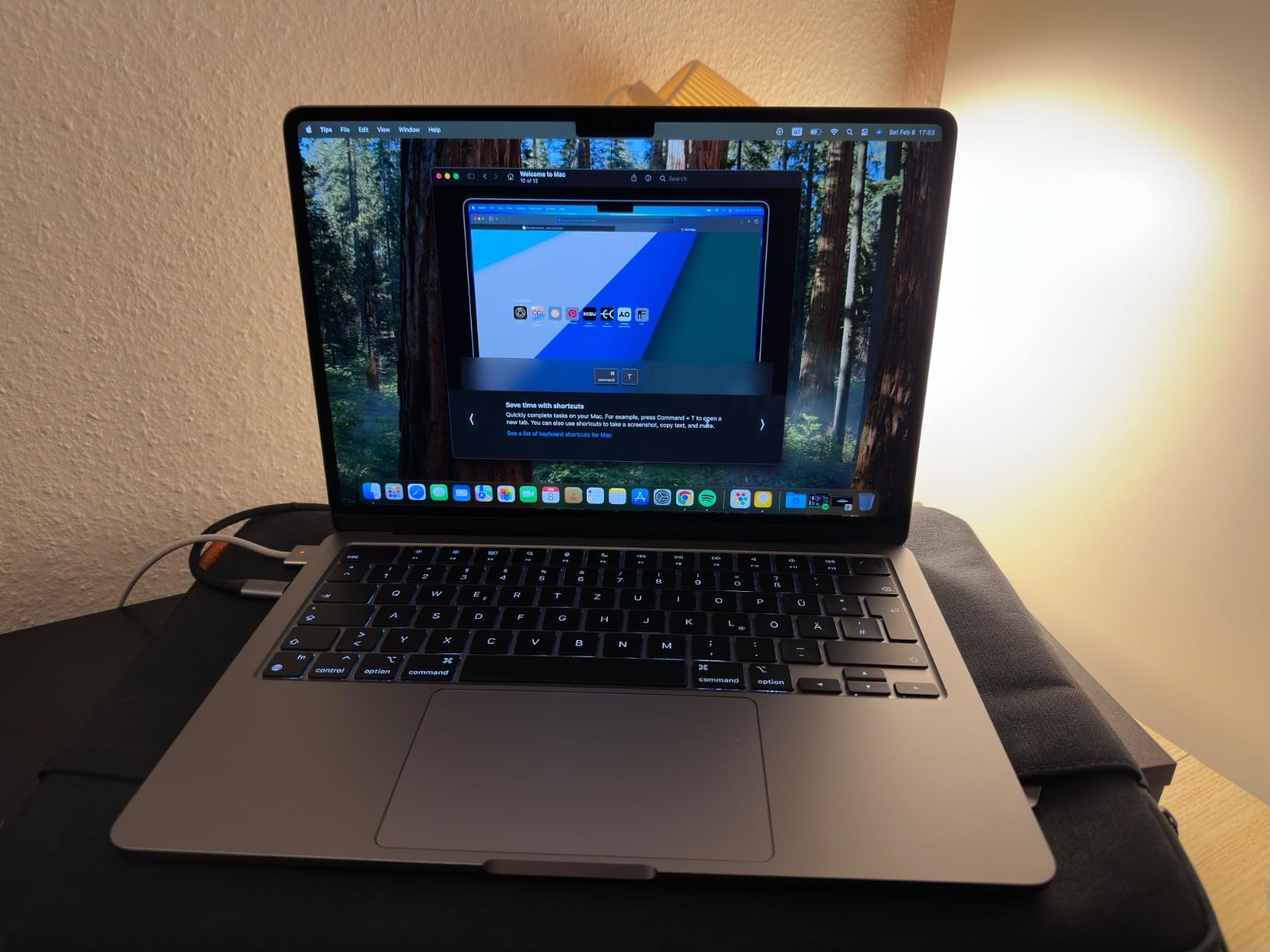 Apple MacBook Air M3 13,6" Laptop Silber 8GB 256GB Retina