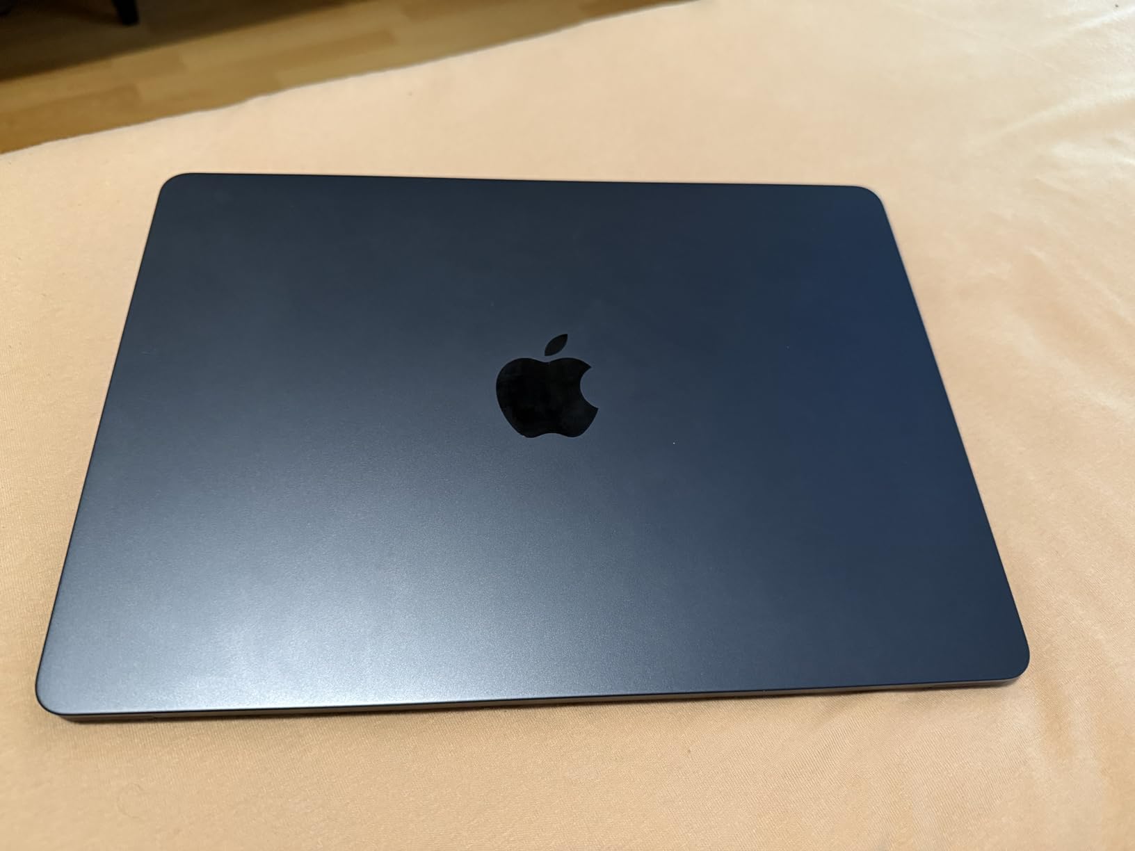 Apple MacBook Air M3 13,6" Laptop Silber 8GB 256GB Retina