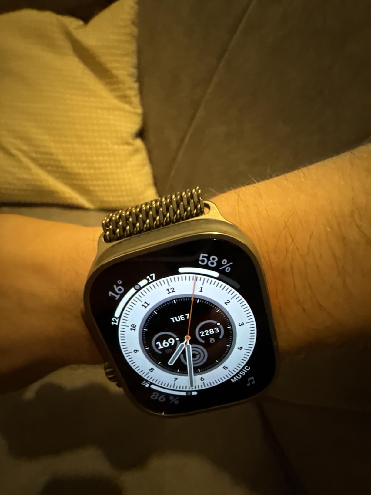 Apple Watch Milanaise Armband 49mm Natur Large Edelstahl
