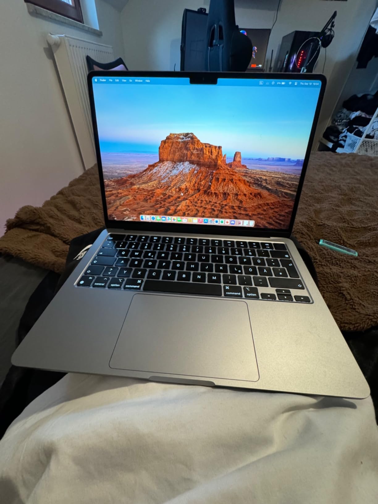 Apple MacBook Air M3 13,6" Laptop Silber 8GB 256GB Retina