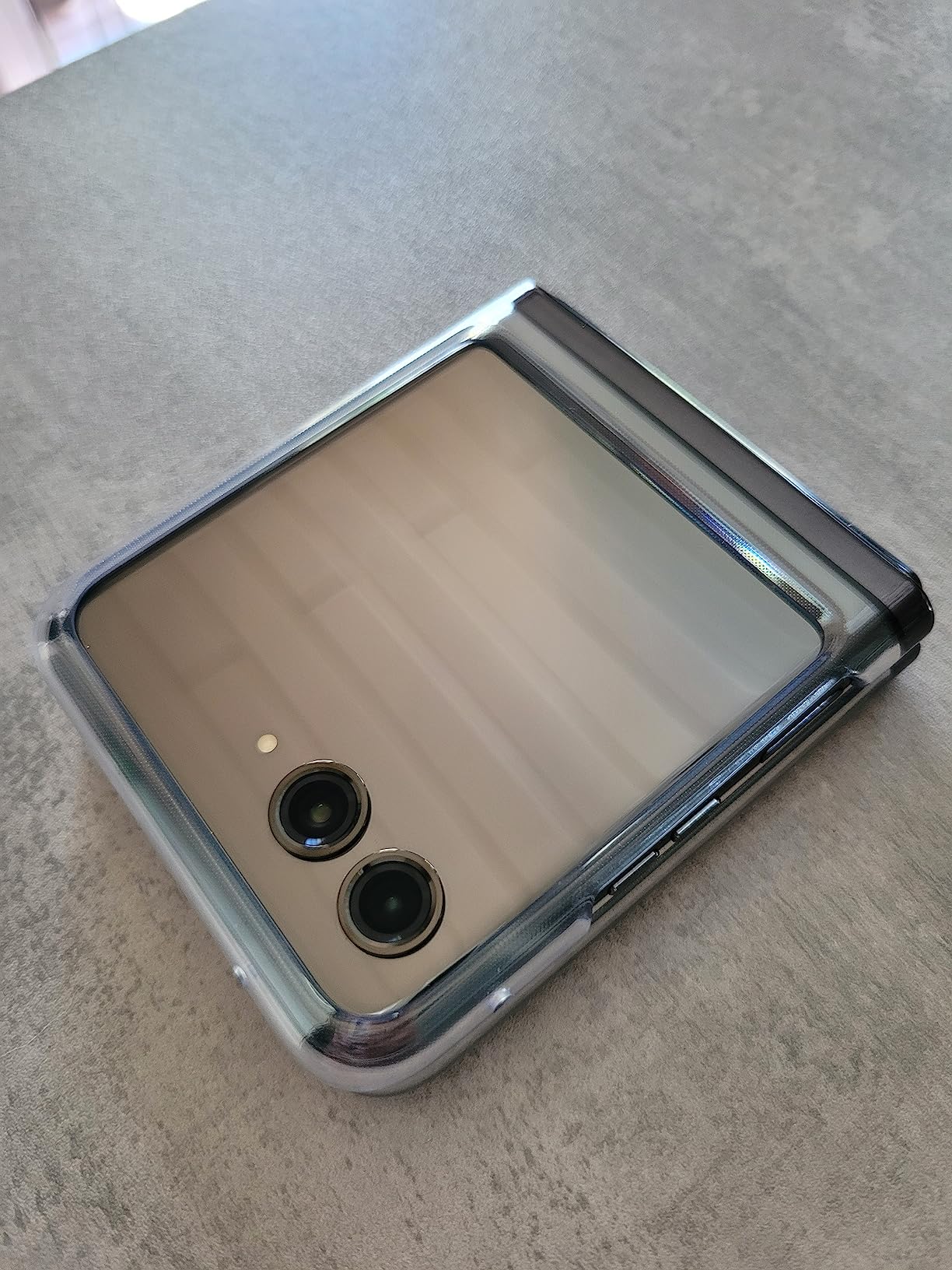 Motorola razr40 ultra Flip-Phone 8/256GB Schwarz 6,9" Klapp