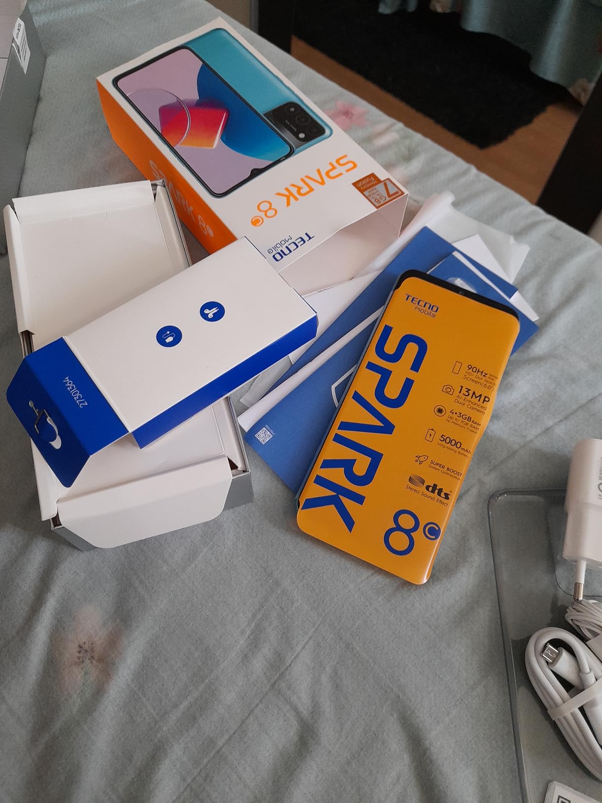 Tecno SPARK 8C Smartphone 4+128GB Cyan 5000 mAh