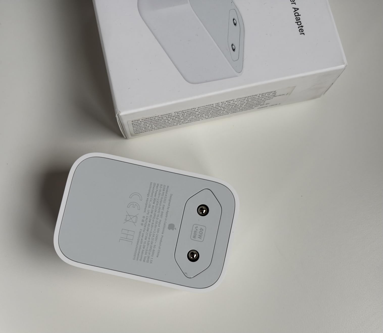 Apple 40W Dynamic Power Adapter USB-C Ladegerät 60W