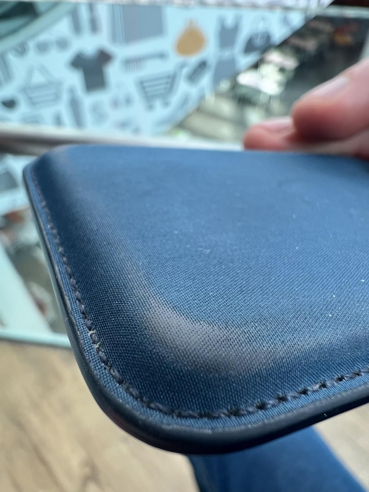 Apple iPhone Feingewebe Wallet MagSafe Schwarz Kartenetui