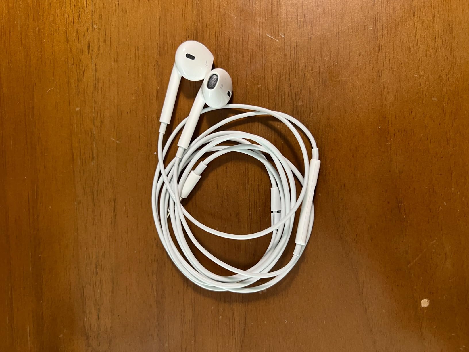 Apple EarPods Kopfhörer 3,5mm Klinke Weiß Kabel