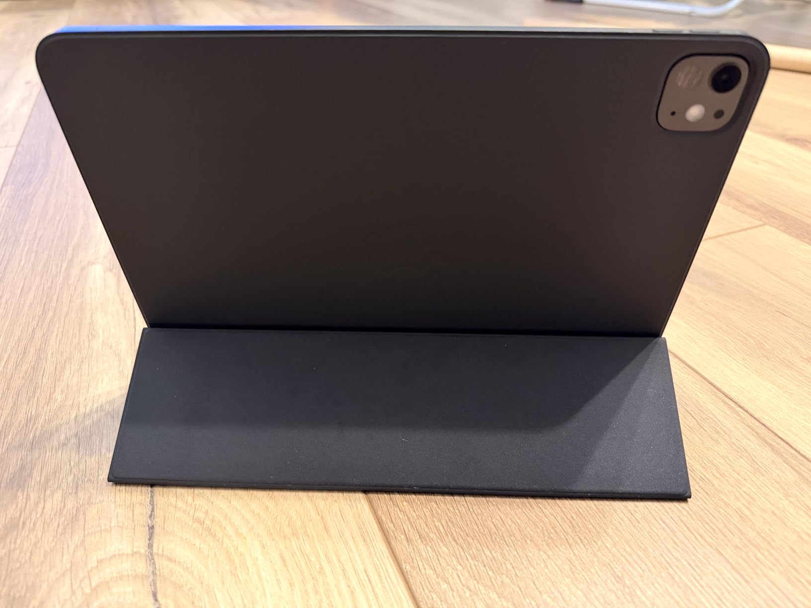 Apple Smart Folio 11 iPad Pro M4 Hülle Weiß
