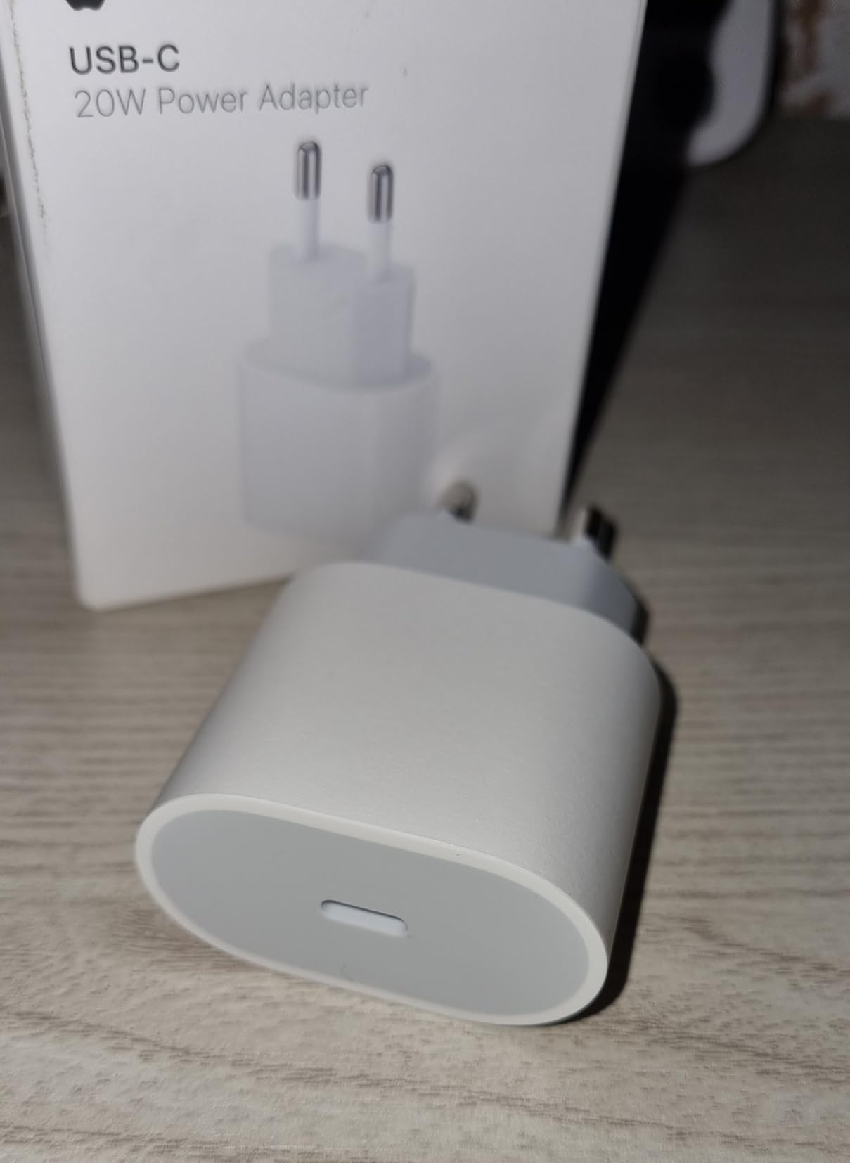 Apple 20W USB-C Netzteil ohne Kabel Schnellladen