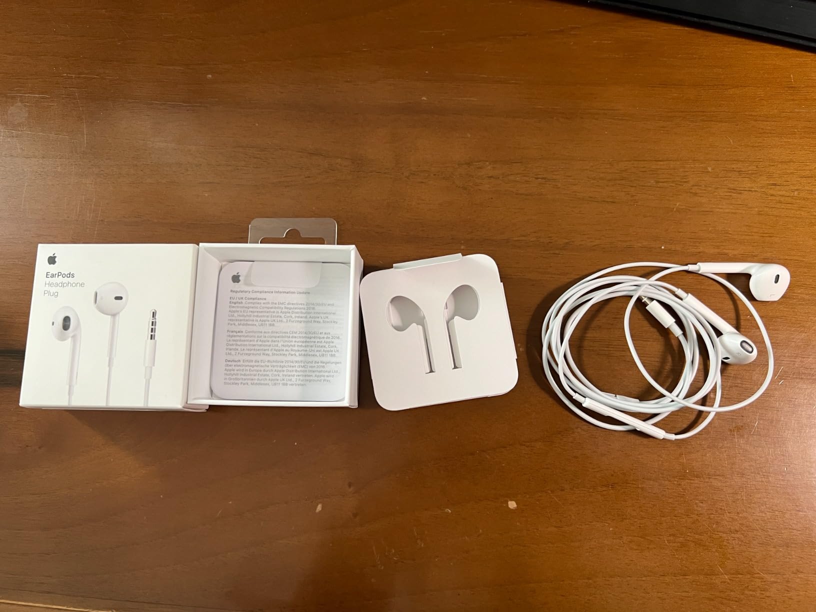 Apple EarPods Kopfhörer 3,5mm Klinke Weiß Kabel
