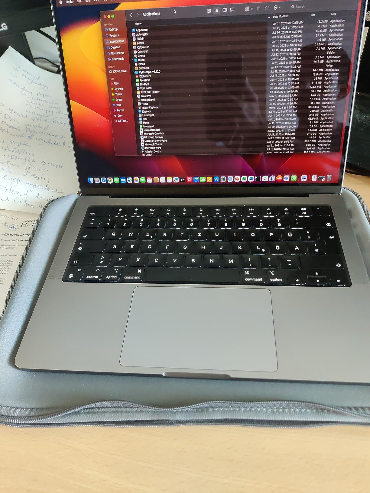 Apple MacBook Pro 14,2" M2 Pro Laptop 16GB 512GB Grau