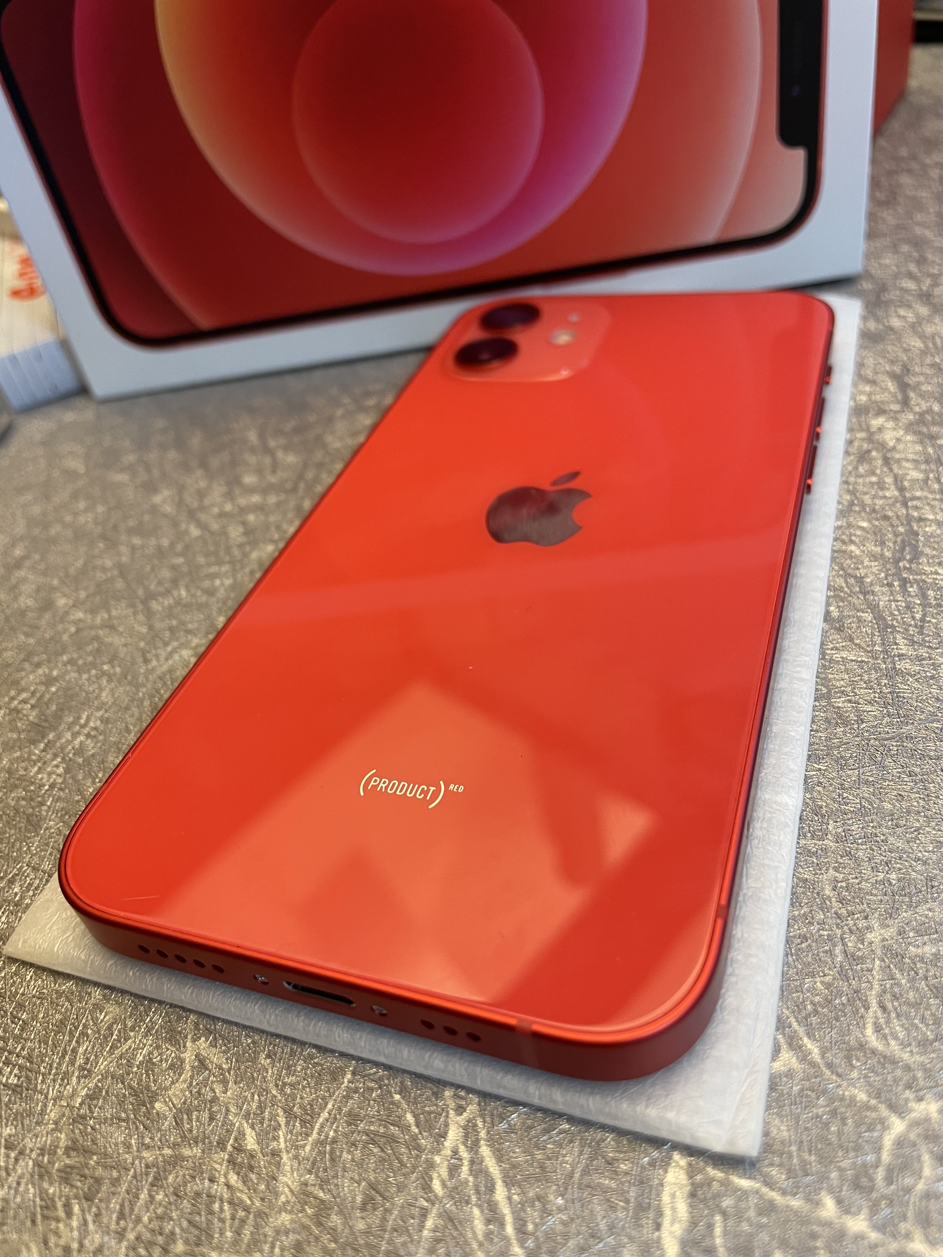 Apple iPhone 12 128 GB Smartphone Weiß 5G OLED