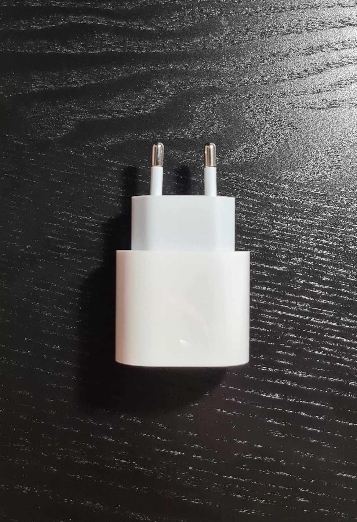 Apple 20W USB-C Power Adapter Ladegerät Weiss