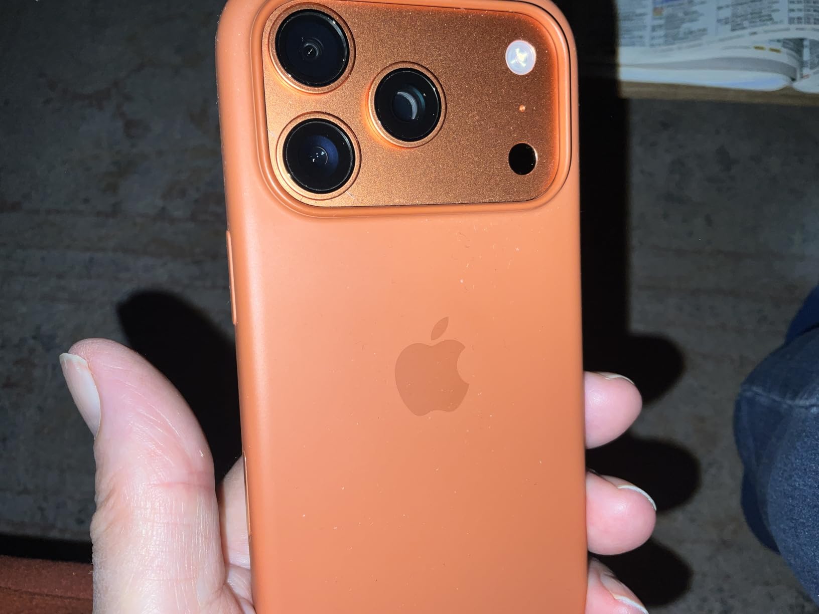 Apple iPhone 17 Pro Silikon Case MagSafe Nebelviolett
